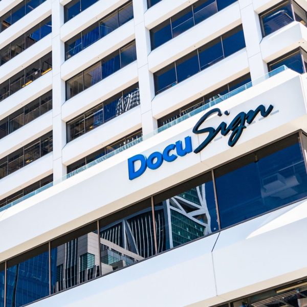 DocuSign có được công ty quản lý hợp đồng AI-Pive Lexion