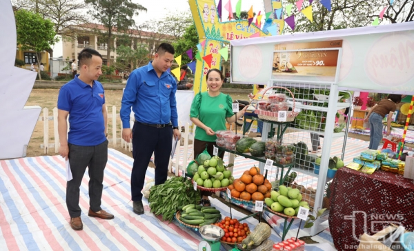 Thanh niên Phổ Yên tiên phong chuyển đổi số