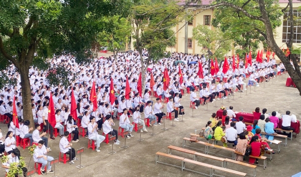 Trên 1.400 học sinh được tuyên truyền về phòng chống bạo lực học đường