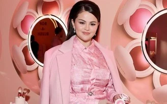 Selena Gomez được khen xinh đẹp dù tăng cân