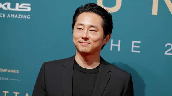 Steven Yeun rời khỏi Thunderbolts của Marvel