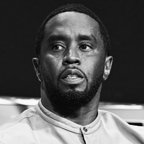 Diddy đã bị bắt ở New York Âm nhạc hung hăng đã nhận tội gian lận và tống tiền tình dục.