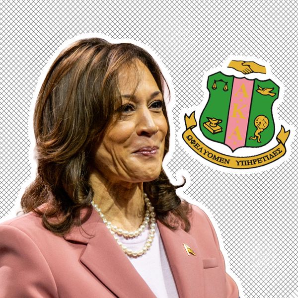 Hồng cho Kamala Harris Anfa Kappa Alpha đã bắt đầu hành động khi người của họ đột nhiên trở thành ứng cử viên tổng thống.