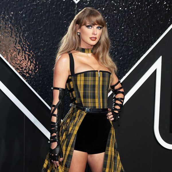 Taylor đầy lòng biết ơn ‘ Bạn trai Travis của tôi ở số 2024 đài VMAs Người tự nhận mình là “bà mèo con không có con nhận được một số chiến lợi phẩm, sau đó–Kamala Harris xác nhận.