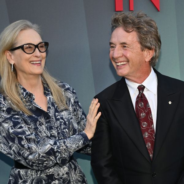 Meryl Streep và Martin Short Sure nhìn người Emmys Các diễn viên ngồi cạnh nhau — và tung ra những tin đồn khác.