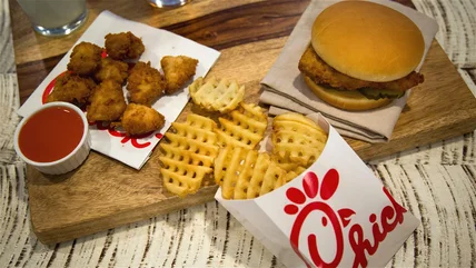 Chick-Fil-A có dùng dầu đậu phộng để chiên không?