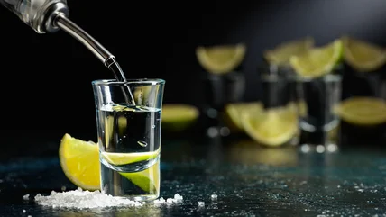 Một đầu bếp giải thích loại rượu Tequila ngon nhất để nấu (Và tại sao)