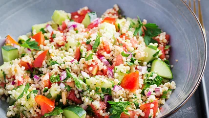 Salad thìa là gì và ý nghĩa của nó là gì?