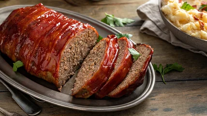 Nguồn gốc của Meatloaf có thể đi đến tận Rome cổ xưa