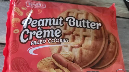 Aldi's Peanut Butter Sandwich Cookies Are A Total Nutter Butter Copycat