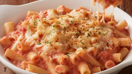 Loại phô mai nào có trong Five Cheese Ziti Al Forno được người hâm mộ yêu thích của Olive Garden?