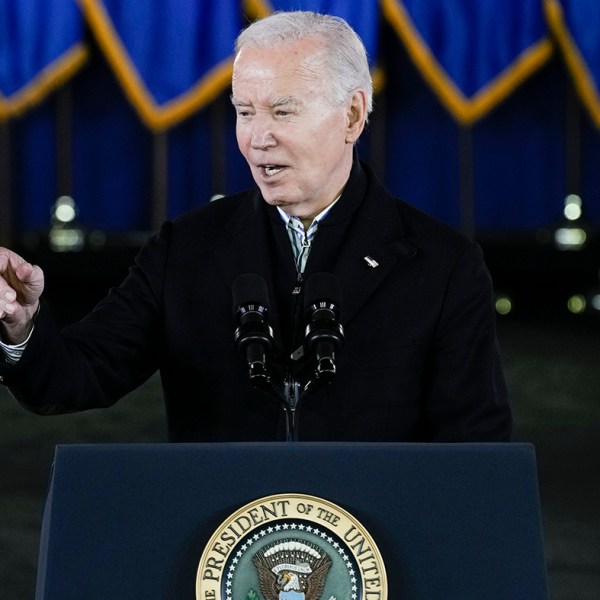 Tỷ lệ tán thành của Biden về việc xử lý vấn đề nhập cư đạt mức thấp nhất mọi thời đại: Thăm dò ý kiến