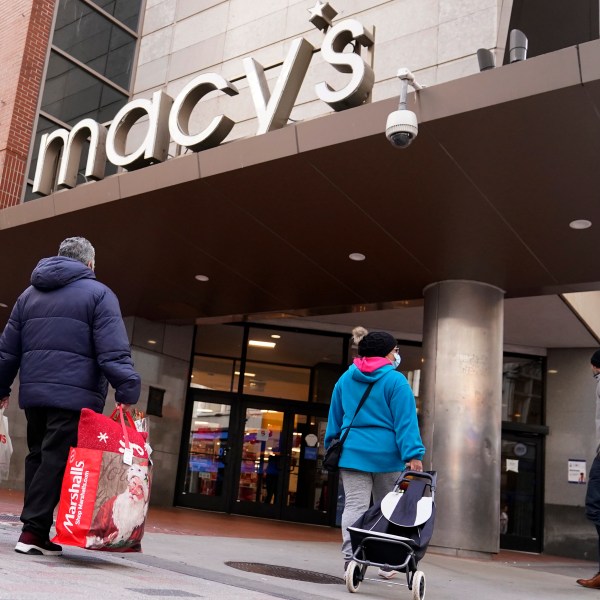 Macy’s closing 150 ‘underproductive locations’