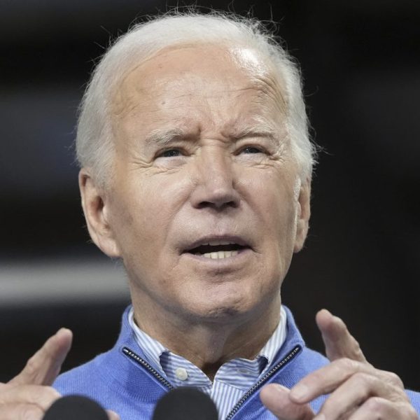 Nhà Trắng cho biết Biden sẽ phủ quyết dự luật tài trợ độc lập cho Israel: 'Một hành động chính trị hoài nghi khác'