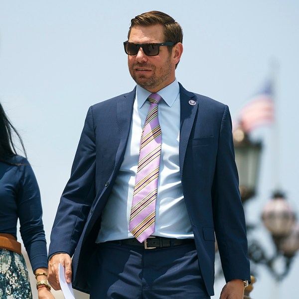 Eric Swalwell và nền chính trị khinh thường