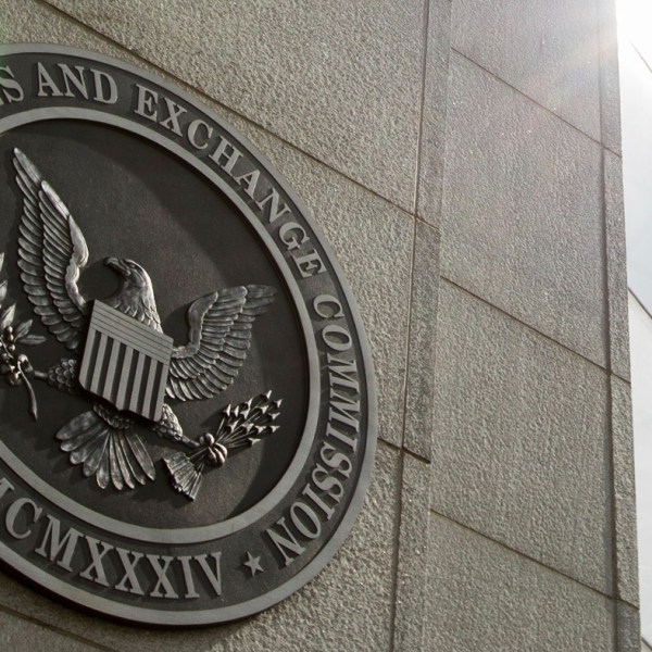 Court halts SEC climate disclosure rule