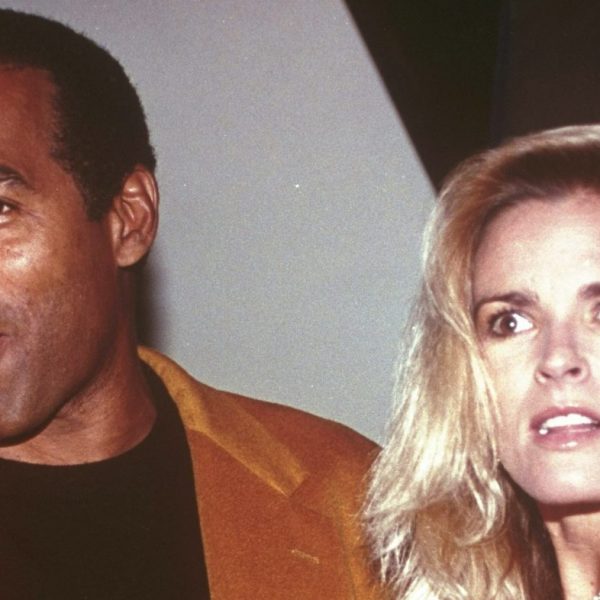 Tập tin OJ Simpson, Nicole Brown được FBI công bố