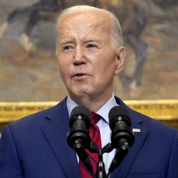 Biden: Những cuộc phản kháng bạo lực ‘ không bảo vệ ’