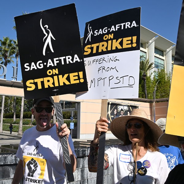 SAG-AFTRA, Hollywood Studios sẽ tiếp tục đàm phán vào thứ Ba