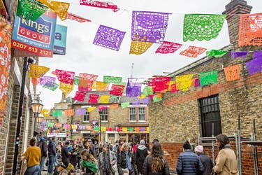 Cách ăn mừng Cinco de Mayo ở Luân Đôn