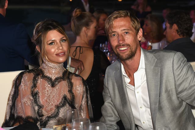 Peter Crouch nói Abbey Clancy đã thách thức 'quan niệm sai lầm' của WAG