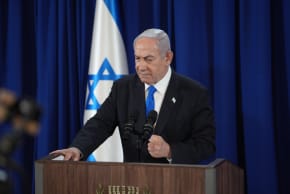 Netanyahu cảnh báo về sự tấn công trước khi bị tấn công, trong khi Tehran nói về sự hủy diệt của dân Y - sơ - ra - ên