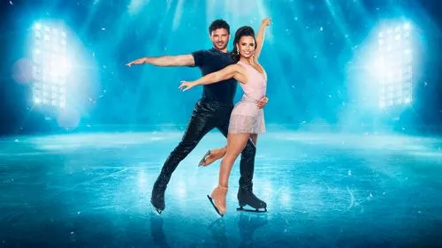 Ryan Thomas cho biết vị hôn thê Lucy Mecklenburgh sẽ xứng đáng được nghỉ ngơi sau ITV Dancing on Ice