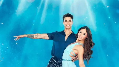 Miles Nazaire của ITV Dancing on Ice say mê Vanessa Bauer 'xinh đẹp' sau khi chia tay