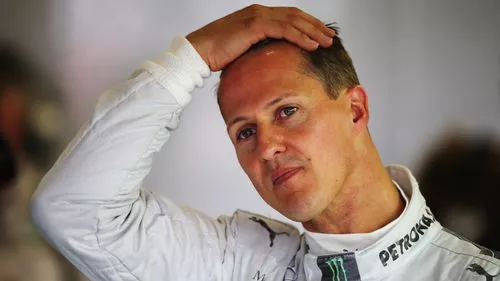 Số phận của Michael Schumacher 'vô cùng tàn khốc' khi người bạn chia sẻ kiến ​​​​thức về vòng trong