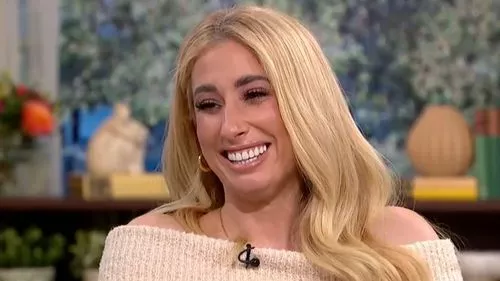 Stacey Solomon tiết lộ bí mật cách cô ấy giao tiếp với những người truyền thông trung thành