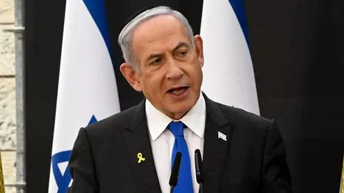 Benjamin Netanyhu bị nguyền rủa bởi những lời ca tụng của "các người bắt con tôi" khi gia đình của tôi đánh tan bọn Israel PM