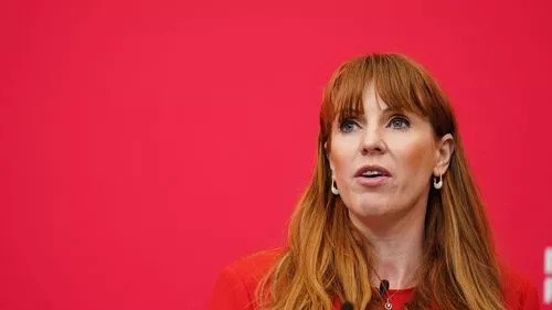 Cảnh sát bắt đầu điều tra Angela Rayner của Labour qua hàng bán nhà