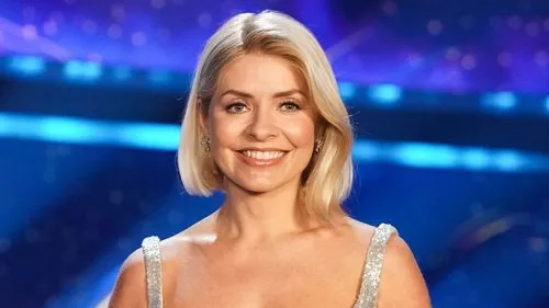 Người xem ITV Dancing On Ice cho biết Holly Willoughby đang 'phát triển mạnh' sau sự thay đổi lớn