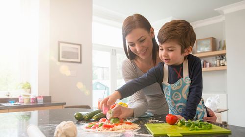 Công thức làm bánh pizza cho mẹ hoàn hảo cho trẻ sơ sinh và trẻ em