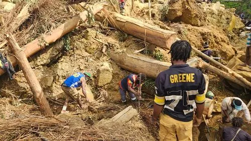 Papua New Guinea lở đất: 2000 người đã bị chôn vùi với những lời cầu cứu tuyệt vọng