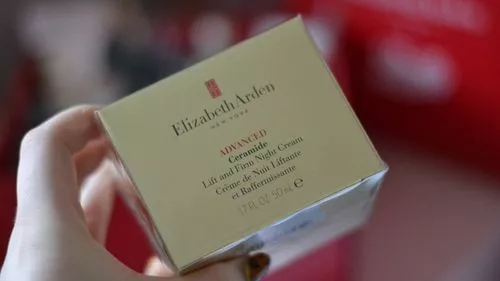 Vẻ đẹp tuyệt vời của Amazon Tuần này nhìn thấy kem Elizabeth Arden với giá thấp nhất