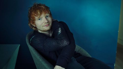 Ed Sheeran pens độc thân cho bộ phim Giáng sinh mới của Netflix, ngôi sao của nước Anh