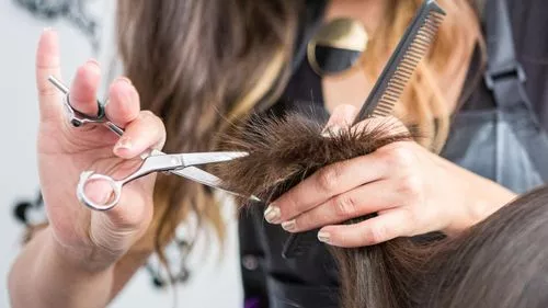 Hair expert reveals signs your hairdresser doesn't have your best interests in mind