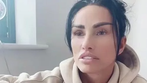 Katie Price tiết lộ chi tiết ảm đạm về phẫu thuật Thổ Nhĩ Kỳ và phản ứng bất ngờ của gia đình