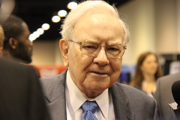 3 cổ phiếu Warren Buffett thông minh nên mua ngay bây giờ