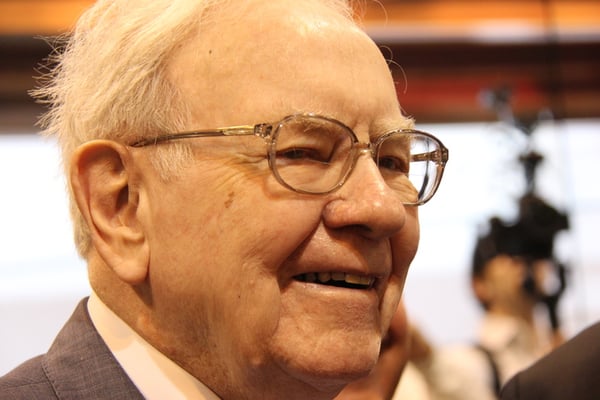 The Best Warren Buffett Stocks to Buy With $300 Right Now