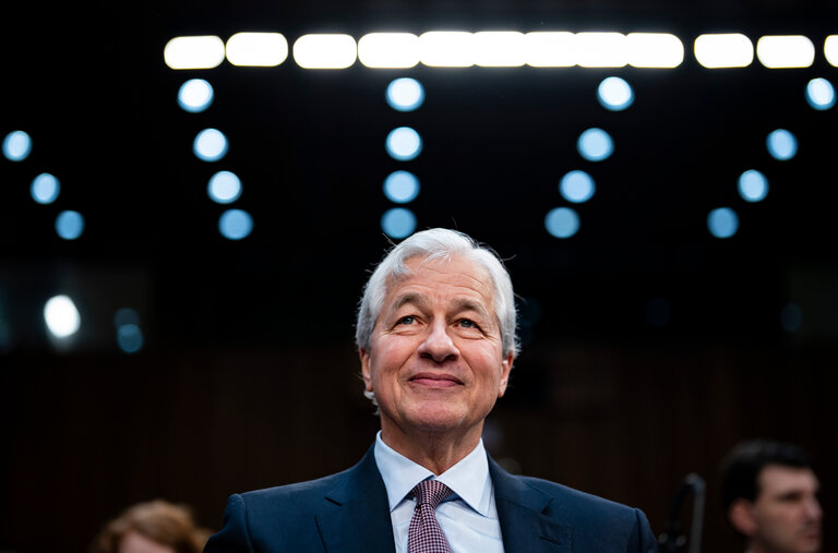 Anh Jamie Dimon đưa ra lời cảnh báo về kinh tế