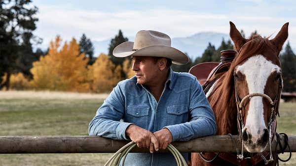 Những điều không bao giờ nói với người hâm mộ 'Yellowstone'