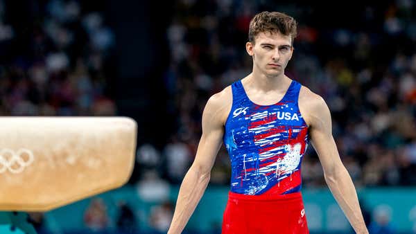 Stephen Nedoroscik dưới lửa sau khi đoạn phim cho anh ta xem kỷ lục Ngựa Pommel