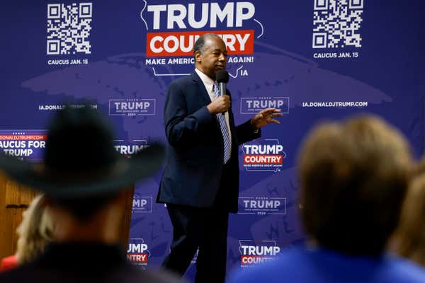 Ôi Chúa ơi! Ben Carson vừa so sánh Donald Trump với vị vua này trong Kinh thánh