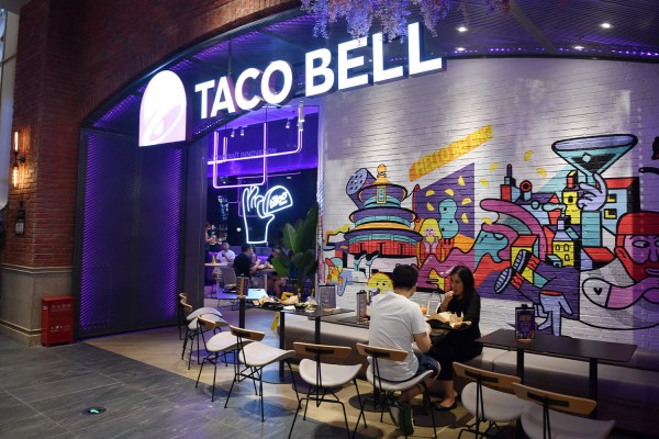 Taco Bell theo McDonald's và Wendy's với 7 đô mới ăn