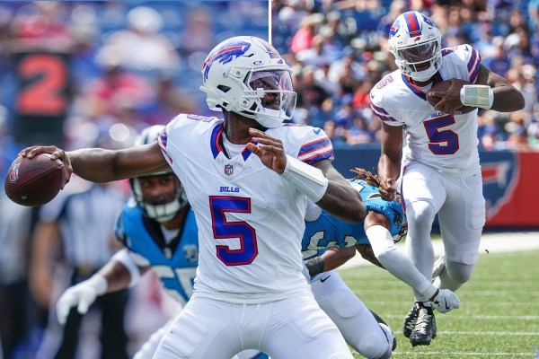 Buffalo Bills rìu chín người chơi trong một ngày khi danh sách NFL cắt giảm khung cửa thời hạn