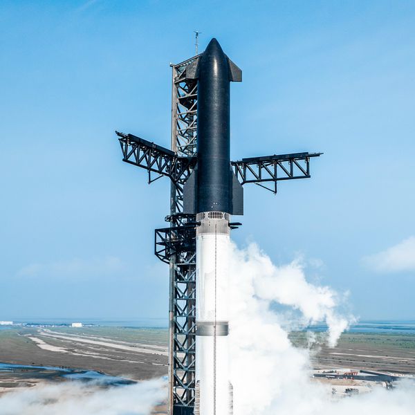 Xem thử chuyến bay thứ tư của phi thuyền SpaceX