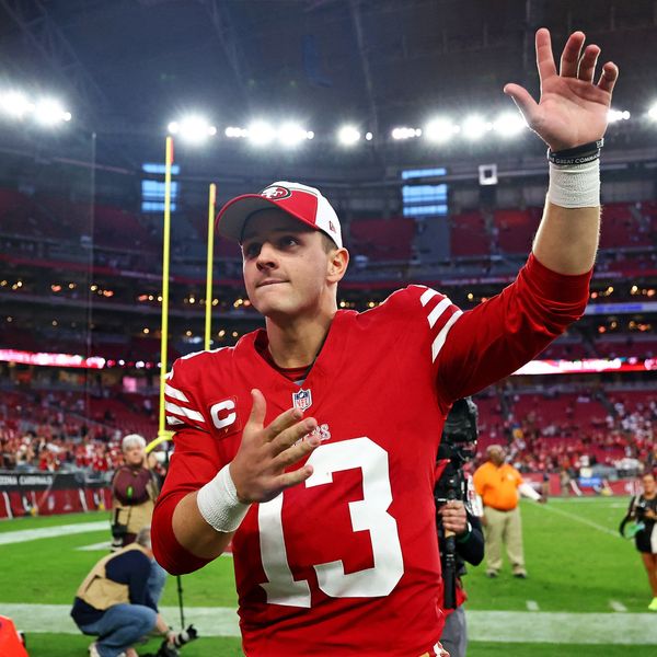 Anh ấy là lựa chọn cuối cùng của NFL. Bây giờ anh ấy có phải là MVP không?