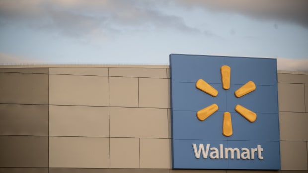 Walmart's new partnership will make Apple fans very happy